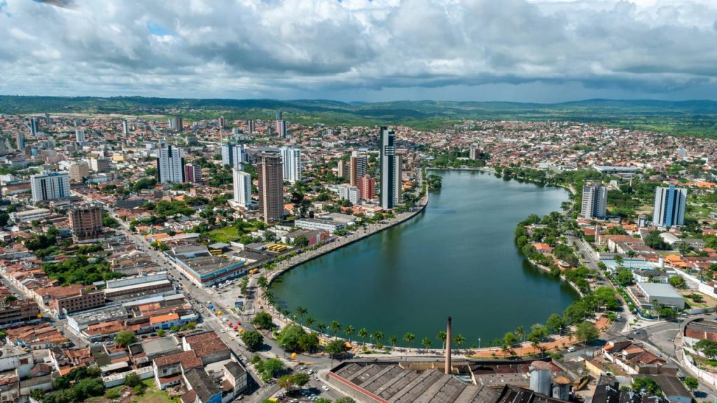 Cidade do interior do Nordeste cresce com inovação, tradição junina e rotina tranquila