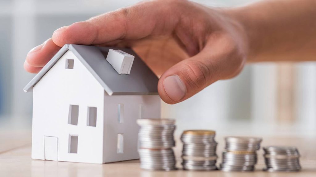 5 diferenças cruciais entre leilão online e presencial que você precisa conhecer