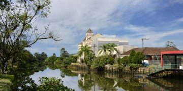 Amantes da arte celebram a cidade que sedia o maior festival de dança do mundo em Santa Catarina
