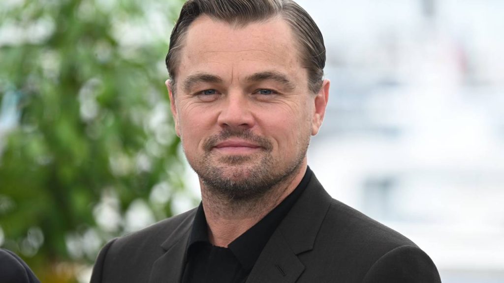 Ator entre os mais bem pagos do mundo, ganhou um Oscar e tem uma fortuna estimada em US$ 300 milhões