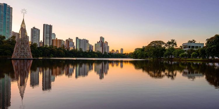 Brasileiros descobrem a "Pequena Londres" do Brasil com seu charme europeu no norte do Paraná