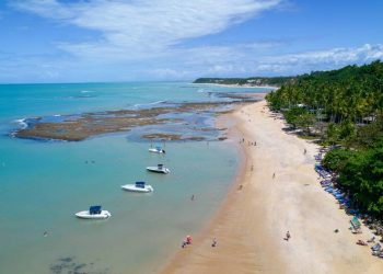 Famílias brasileiras encontram o destino perfeito que une praias, lazer e cultura no sul da Bahia