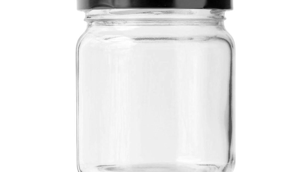 O truque com um pote de vidro que está economizando e encantando lares