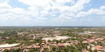 A cidade do Nordeste que parece pintada à mão, com dunas, lagoas e paisagens paradisíacas