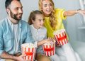 Economize até R$ 80 por mês com noites de cinema no conforto de casa
