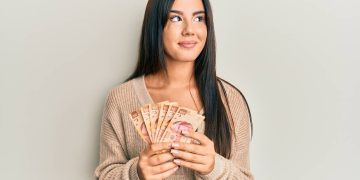 Pequenas mudanças na rotina que ajudam a economizar dinheiro todo mês
