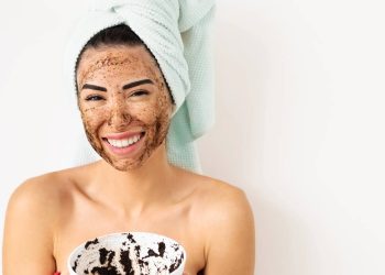 Renove sua pele com essa receita de esfoliante fácil e econômica