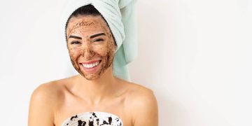 Renove sua pele com essa receita de esfoliante fácil e econômica