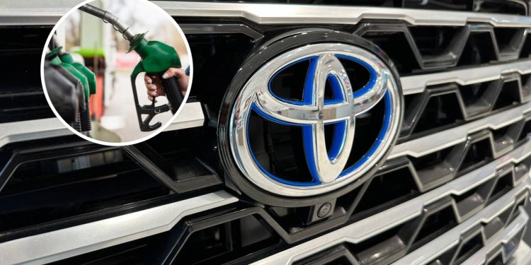 Sedã da Toyota entrega 14 km/l e conquista os brasileiros custando menos de R$ 70 mil