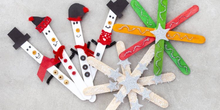 Faça sua própria estrela de natal com palitos de picolé