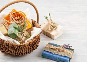 Transforme sabonetes e shampoos em barra em um negócio lucrativo