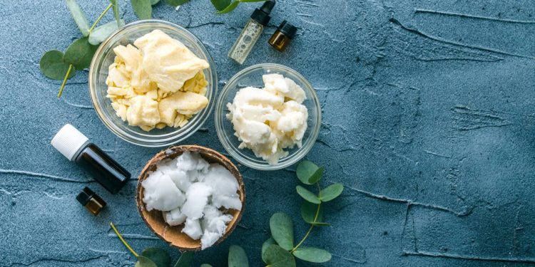Economize nos produtos de beleza com essas receitas caseiras
