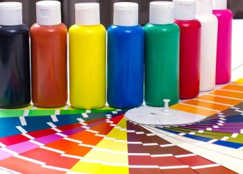 Faça sua própria tinta de tecido caseira com menos de cinco reais