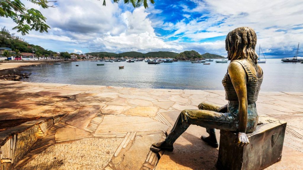 Essa cidade litorânea guarda um charme irresistível que encanta celebridades
