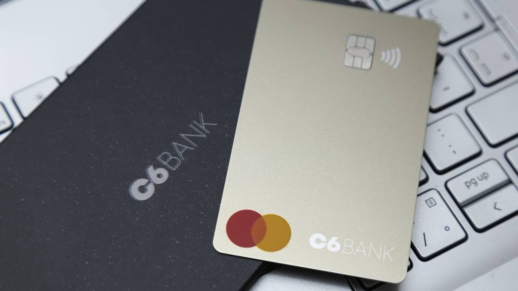 A forma mais rápida de turbinar o limite do cartão de crédito do C6 Bank