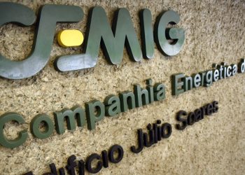 Lucro da Cemig cai 75,7% no 3º trimestre e derruba ações
