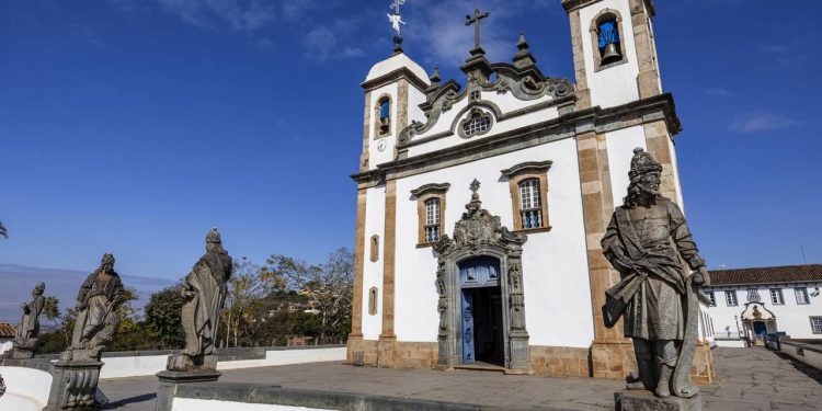 Amantes da arte se emocionam com a cidade que guarda a obra-prima de Aleijadinho em Minas Gerais