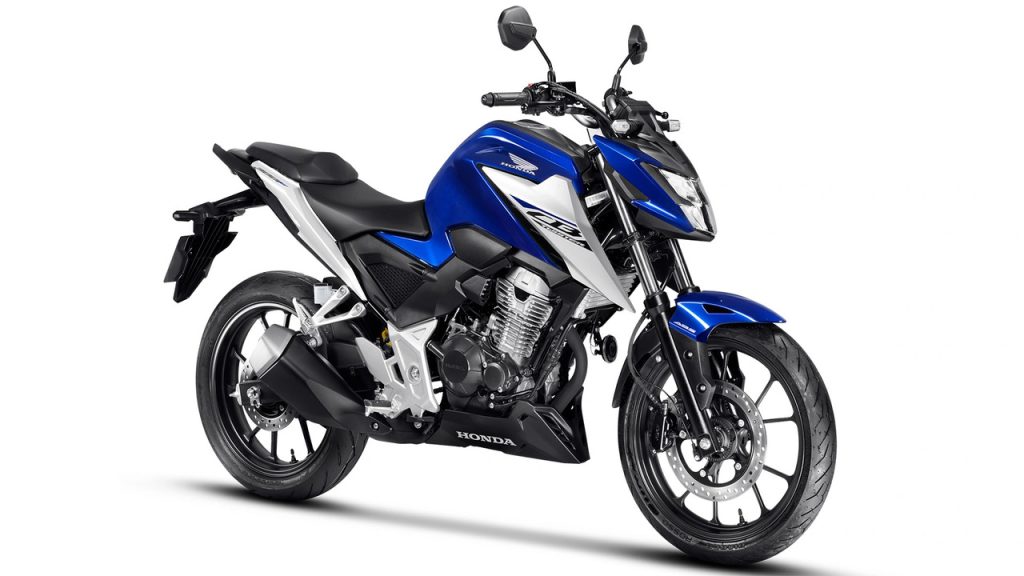 Honda lança modelo que faz até 32 km por litro e conquista motociclistas de todo o país
