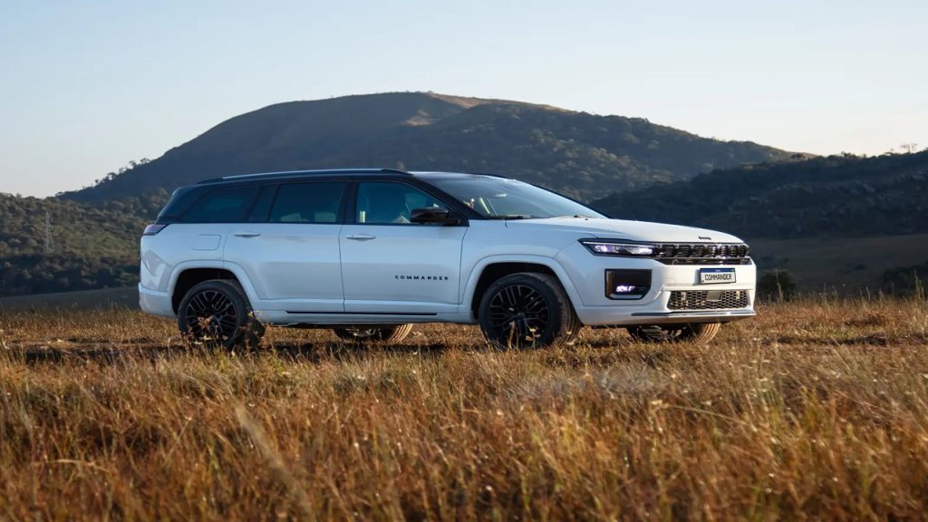 Brasileiros comemoram o modelo da Jeep que ficou mais barato e surpreende famílias com espaço e economia