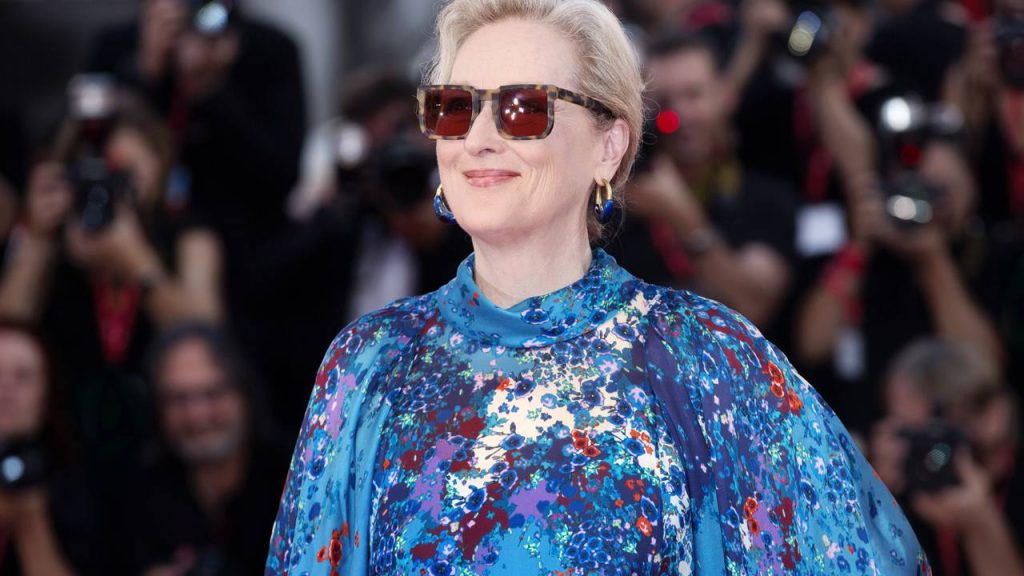 Atriz considerada a maior de sua geração, ganhou 3 Oscars e 9 Globos de Ouro e tem uma fortuna de US$ 160 milhões