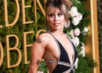 Cantora que foi de estrela da Disney a um ícone da música pop e tem uma fortuna de US$ 160 milhões