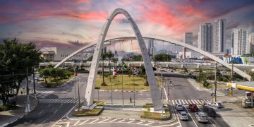 Cidade do interior de SP, situada a 760 metros de altitude, faz divisa com a capital e é o coração logístico da Região Metropolitana