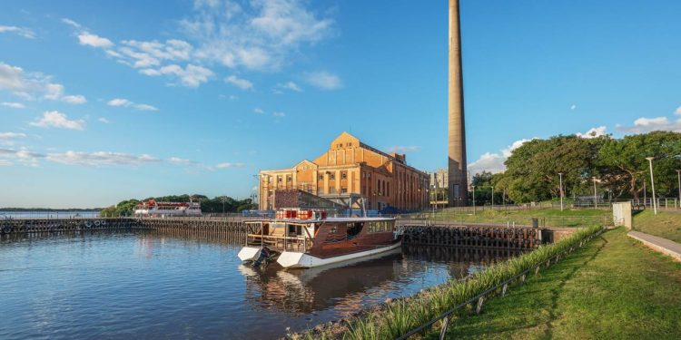 Cidade fundada há 252 anos é o maior polo econômico do Rio Grande do Sul e o coração da cultura gaúcha