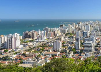 Moradores se orgulham da cidade que guarda o principal cartão-postal do Espírito Santo em seu território