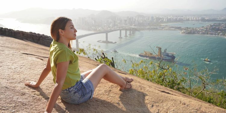 Com 489 anos de história e sede do Convento da Penha, a cidade capixaba tornou-se o berço da colonização e da fé no Espírito Santo