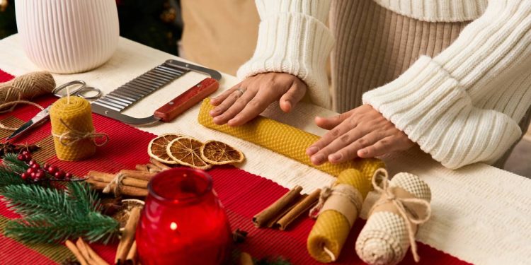 O artesanato de Natal com embalagem reutilizada que impressiona qualquer um