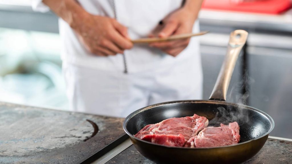 Substituto do fogão a gás pode ter um aproveitamento de até 90% e surpreende na eficiência