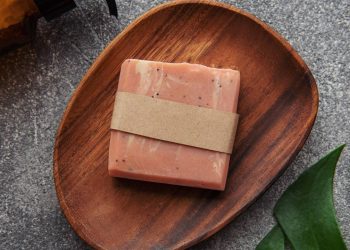 Faça seu próprio perfume com apenas R$ 12 e muita autenticidade