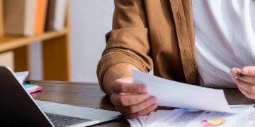 A importância de analisar cada detalhe do edital em leilões de imóveis para reduzir riscos e prejuízos