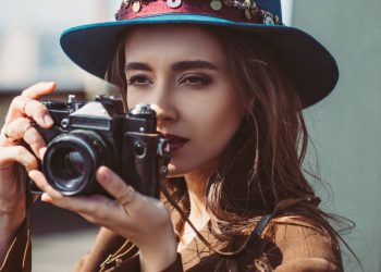 Projeto decorativo com fotos que valoriza memórias de forma encantadora Créditos: depositphotos.com / VitalikRadko