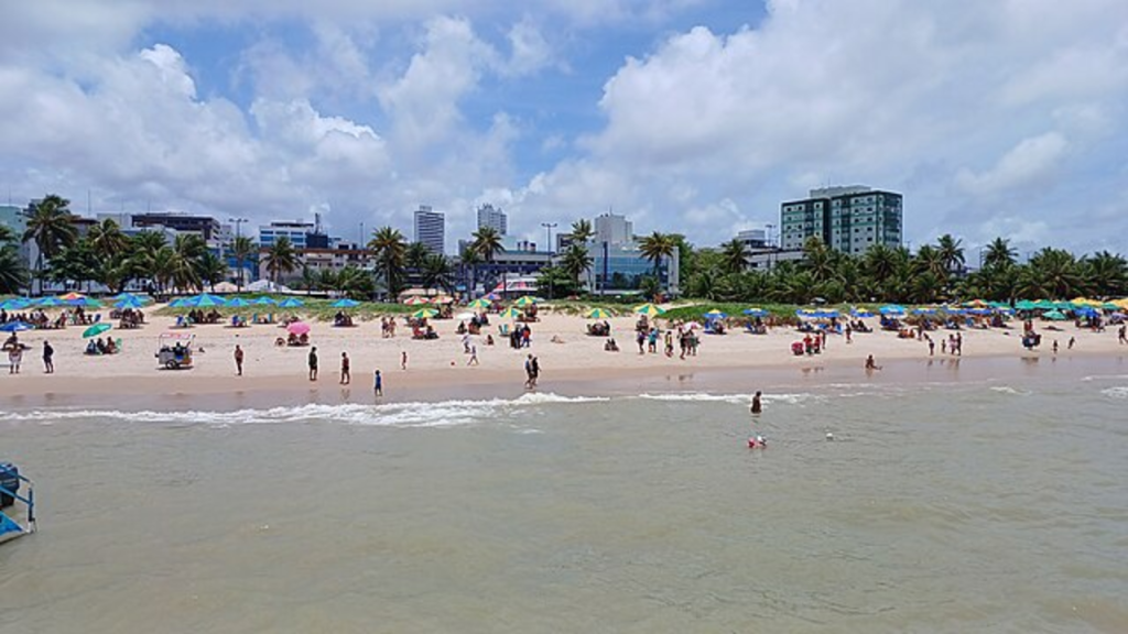Essa cidade da Paraíba está encantando turistas com seu ritmo leve e praias perfeitas