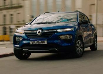 Modelo econômico conquista motoristas ao fazer até 15 km por litro e se tornar arma contra a inflação