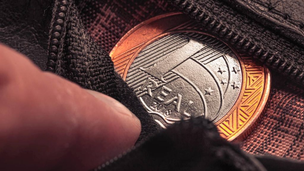 Moedas de 1 Real com baixa tiragem ou defeitos estão sendo disputadas por colecionadores.