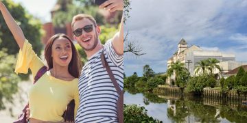 Cidade mais populosa de Santa Catarina, fundada em 1851, é um dos maiores polos industriais do Sul