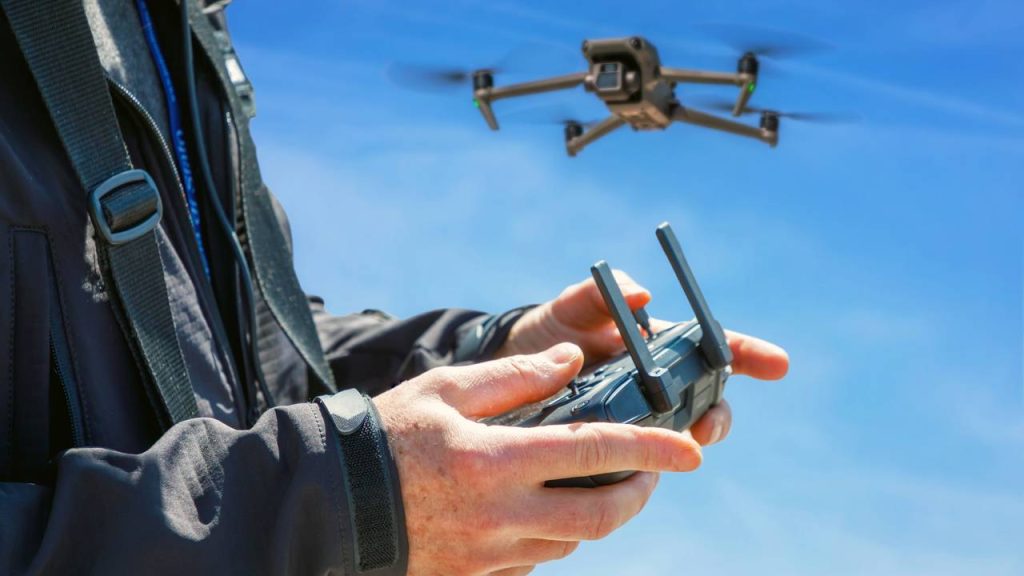 Drones criam empregos de alto salário e mudam completamente o mercado de trabalho no Brasil