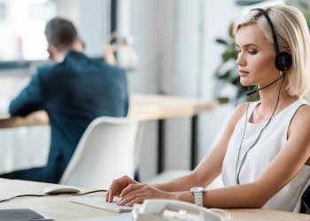 Três fones de ouvido custo-benefício de até R$ 200 para estudar e trabalhar