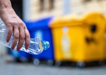 Moradores de condomínios precisam ficar atentos à nova lei da separação do lixo