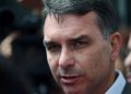 Ibovespa volta a cair após Flávio Bolsonaro declarar que candidatura em 2026 é “irreversível”