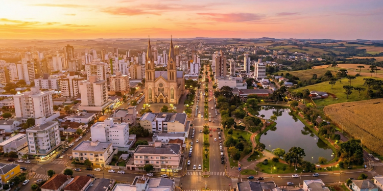 Cidade a 687 metros de altitude chama atenção pelo frio e pela qualidade de vida