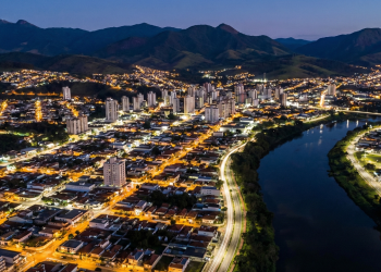 Este polo industrial do Vale do Paraíba se destaca na reciclagem de alumínio e oportunidades de trabalho