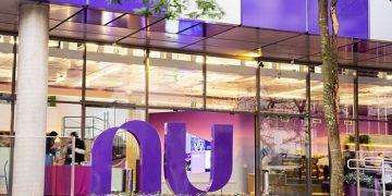 Nubank buscará licença bancária no Brasil em 2026 para se adequar a regra do BC