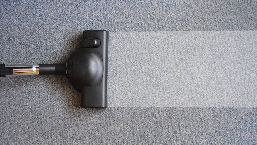 Aspiradores baratos surpreendem com potência real e viram aliados da limpeza rápida