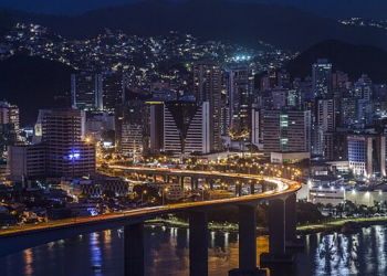 A cidade-ilha onde o mar, parques e IDH altíssimo definem o bem-estar