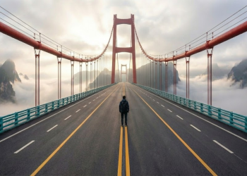 Megaobra chinesa de 625 metros se destaca como a ponte mais alta do mundo