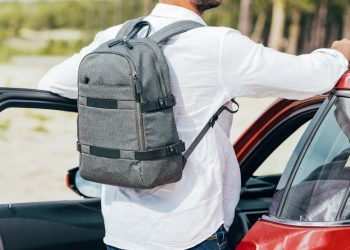 Anda de ônibus ou metrô? Essas 3 mochilas “indestrutíveis” protegem seu notebook por até R$ 120