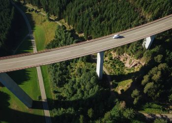 A rodovia de 4.542 km vira a “avenida” do Brasil ao ligar o litoral do Ceará à fronteira com o Uruguai, cortar 10 estados e atravessar 280 cidades